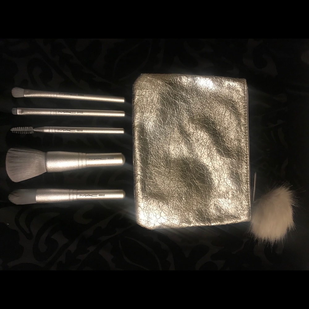 MAC Brush Set